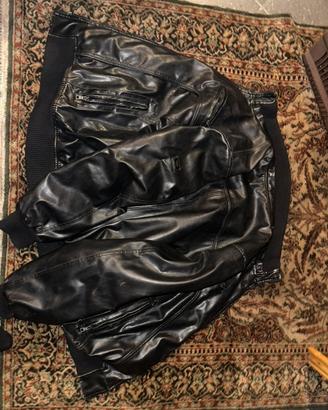 Giacca biker in pelle nera vintage