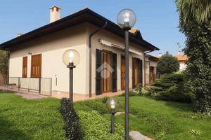 VILLA SINGOLA A LONATE POZZOLO