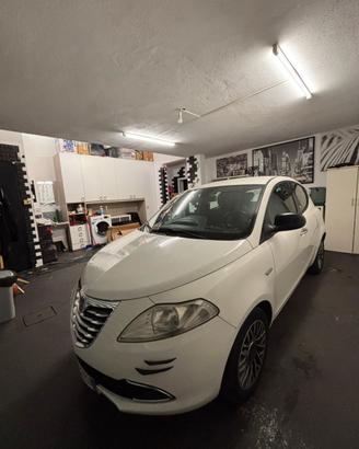 LANCIA Y YPSILON 1.3 MULTIJET