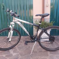 Mountain bike 26 pollici