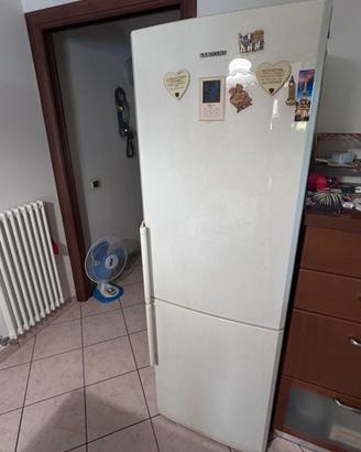 Frigo con congelatore Samsung