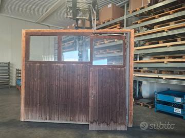 Portone Basculante in Legno Motorizzato – Completo