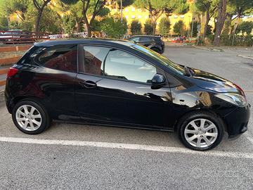 Mazda 2 nera anno 2009