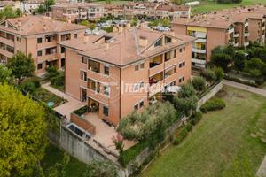 QUADRILOCALE DI RECENTE COSTRUZIONE CON AMPIO TERR