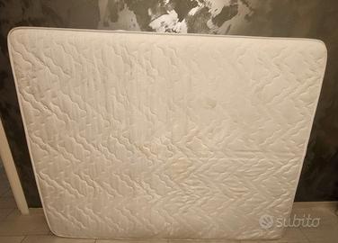 Materasso matrimoniale Eminflex + cuscino Ikea