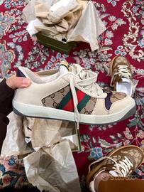 Un paio di scarpe da ginnastica Gucci Screener in