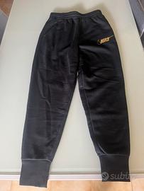 Pantalone. nike