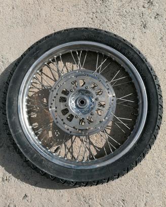 Ruota anteriore 44 raggi da 19"