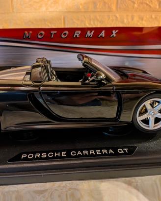 Modellino auto scala 1:18 PORSCHE CARRERA GT 