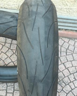 gomme moto