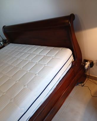 Letto matrimoniale