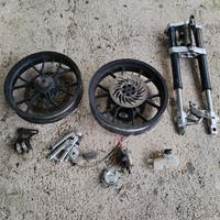 pezzi di ricambio per Aprilia RS4 125 2016