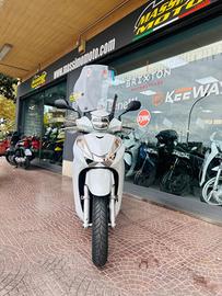 HONDA SH 300 i PASSAGGIO E TAGLIANDO INCLUSO