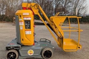 piattaforma a braccio articolato Haulotte star 10