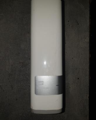 Hard disk esterno 2 TB. 