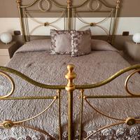 Letto matrimoniale ferro battuto satinato
