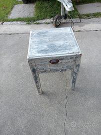 sgabello da sciuscià 