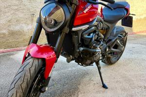 DUCATI MONSTER