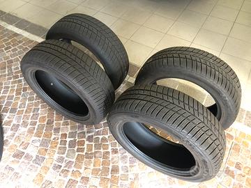 4 gomme invernali Barum 205/55 R17 XL