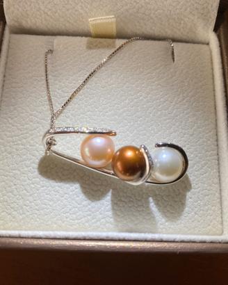 Collana oro bianco e perle by "Megazzini"