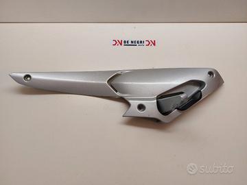 Supporto pedana passeggero GILERA NEXUS 500 2006