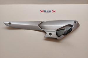 Supporto pedana passeggero GILERA NEXUS 500 2006