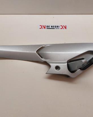 Supporto pedana passeggero GILERA NEXUS 500 2006