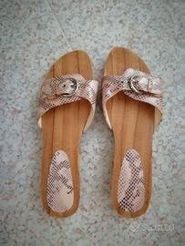 Sandali in legno