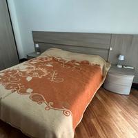 Letto con rete elettrica e Armadio