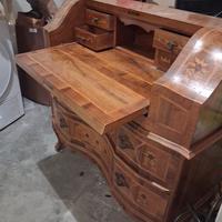 Scrivania d'epoca