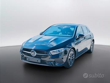 MERCEDES-BENZ A 180 d Automatic N89063