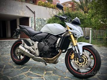 Honda Hornet 600 Bianco Perla - 2008 - 23.600 km