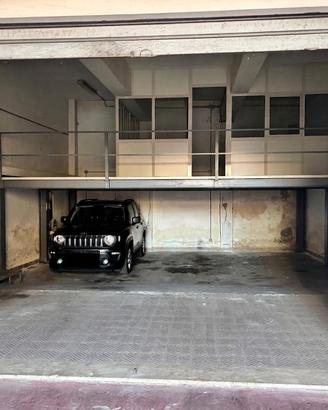 Garage o posto auto in viale Campania 19
