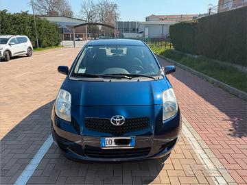 TOYOTA YARIS 1.0
