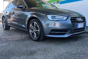 Audi A3 SPB 1.4 TFSI S tronic g-tron