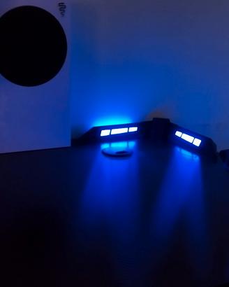 scrivania gaming con illuminazione