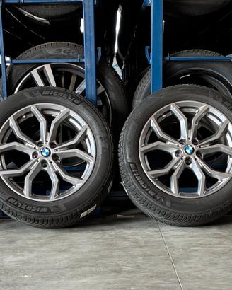 SET 4 BMW X3 X4 G01 G02 19 M1 originali 245/50 R19