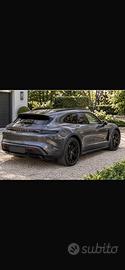Porsche Taycan 4 Cross Turismo – 63.000 km