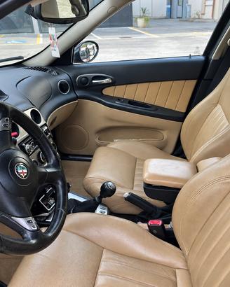 Alfa Romeo 156 Crosswagon Q4 1.9 JTD 2005 – pelle
