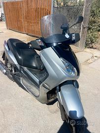 Yamaha Scuter 250
