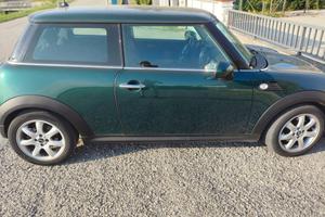 mini cooper hatchback 1.6 benzina 120cv  2007