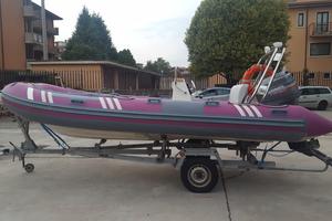 gommone motore carrello 