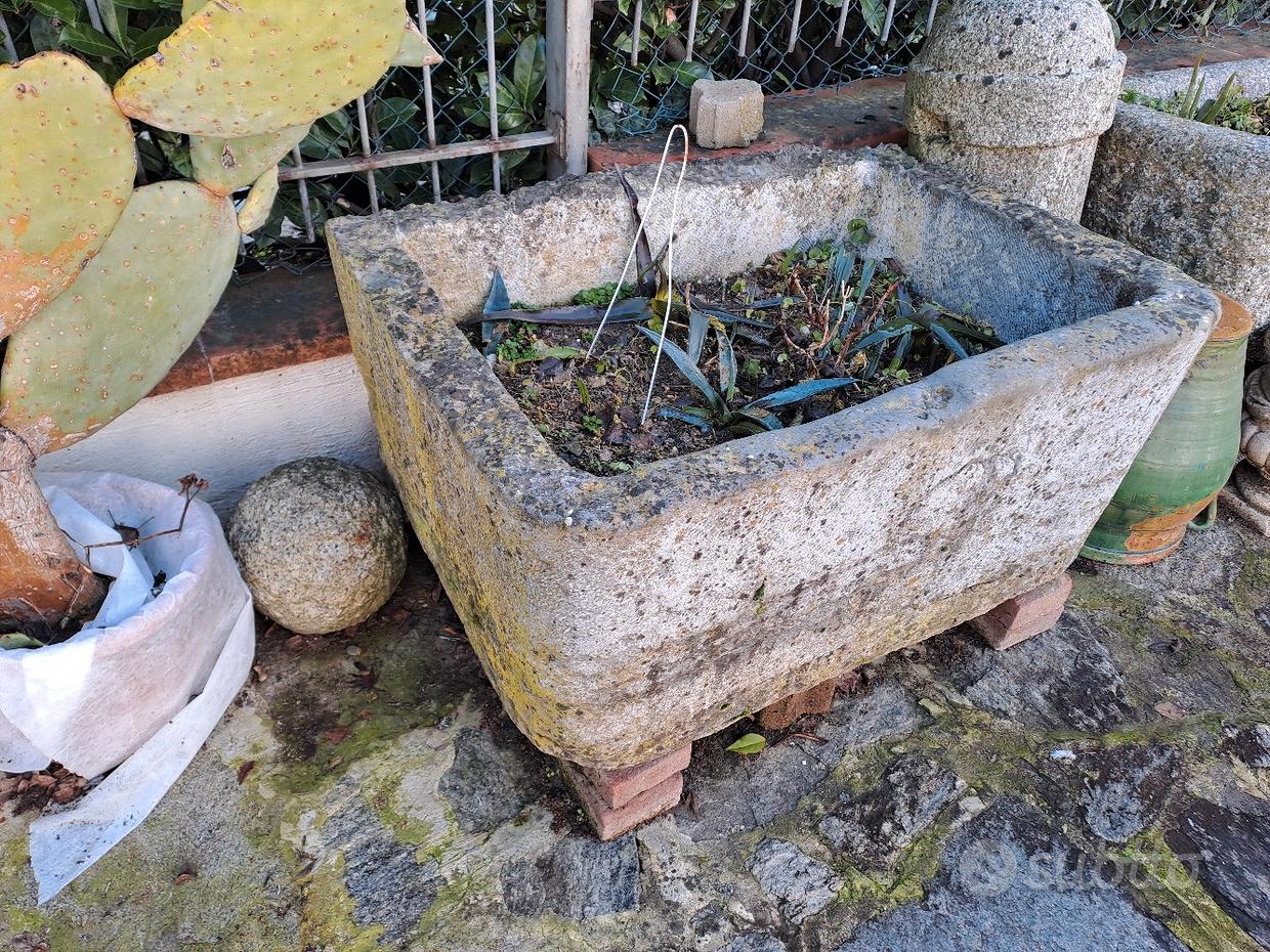 tutti i prodotti usati: vasi in pietra per piante usati 