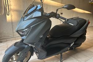 XMAX 300 Tech MAX Tech Kamo