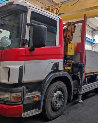 SCANIA 94D 310 CV CASSONE FISSO CON GRU