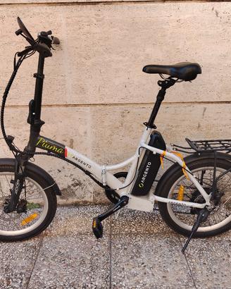 bicicletta elettrica pieghevole Piuma Argento