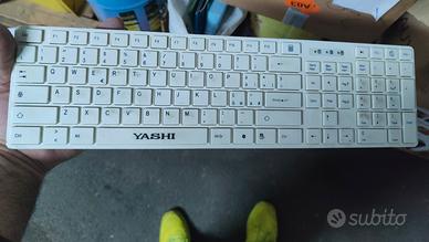 Tastiera per computer pc marca Yashi colore bianco