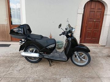 Aprilia Scarabeo 125