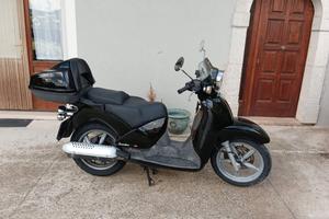 Aprilia Scarabeo 125