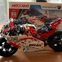 Meccano Ducati Desmosedici GP 18301 completa